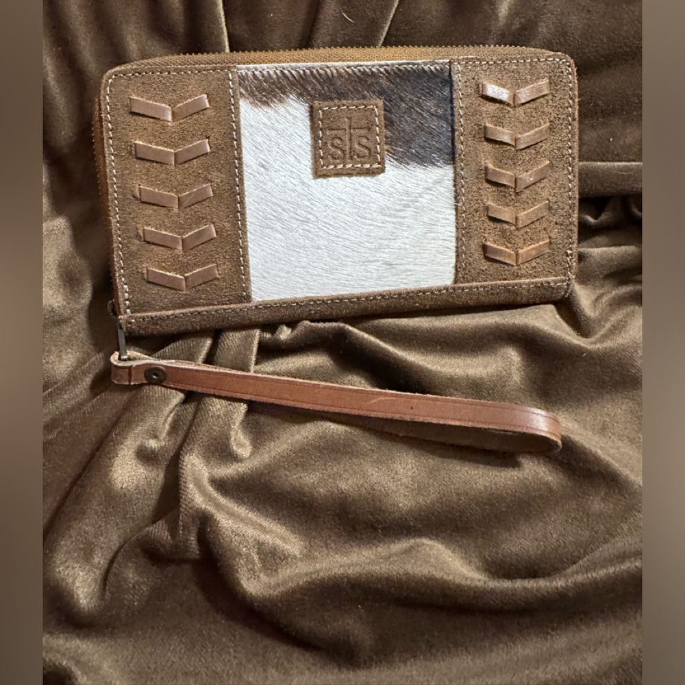 STS Ranchwear Brown and White Wallet